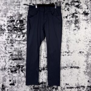 5 Pocket Travis Mathew Pants Mens Size 32 Black Straight Leg Performance